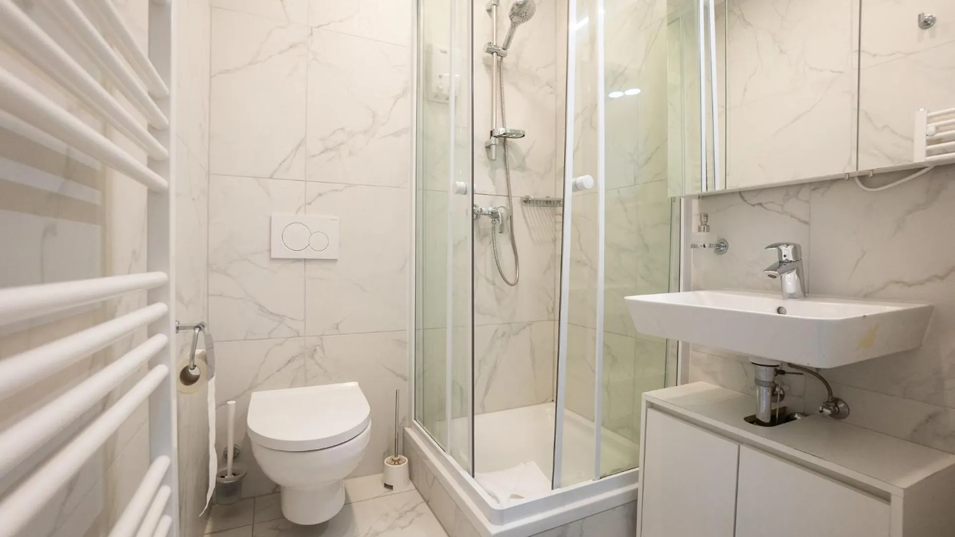 Comfort Studio With Queen-Size Bed, Self Check-In Vienna 0*,  Austria