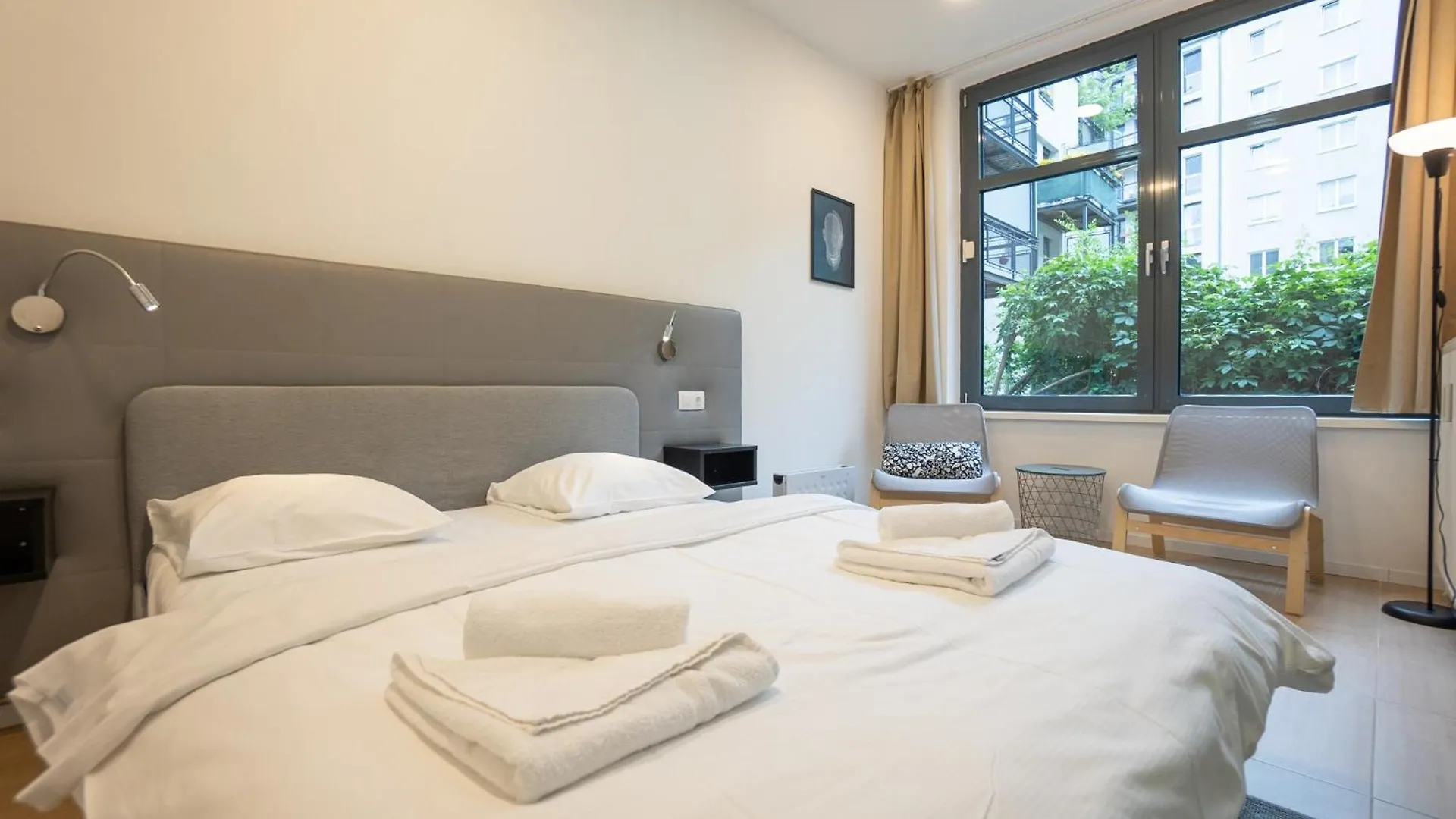 Comfort Studio With Queen-Size Bed, Self Check-In Vienna