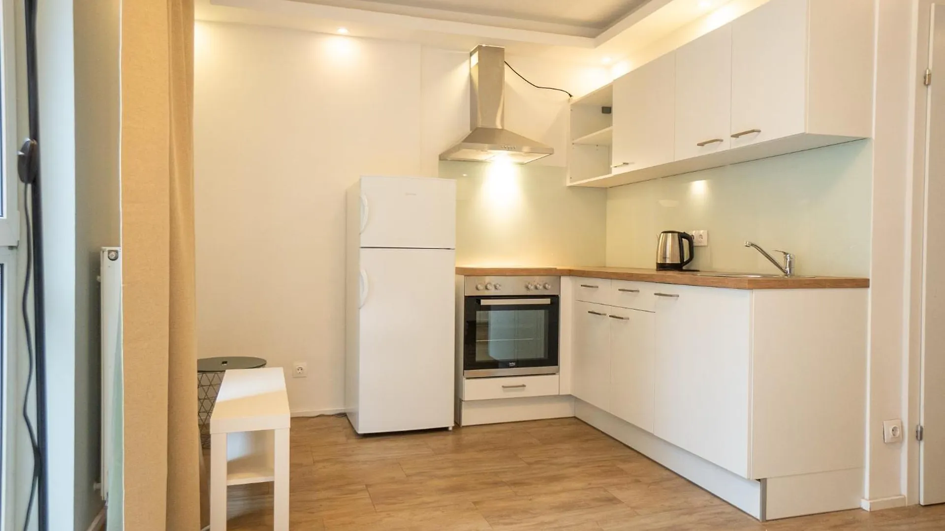 Apartment Comfort Studio With Queen-Size Bed, Self Check-In Vienna