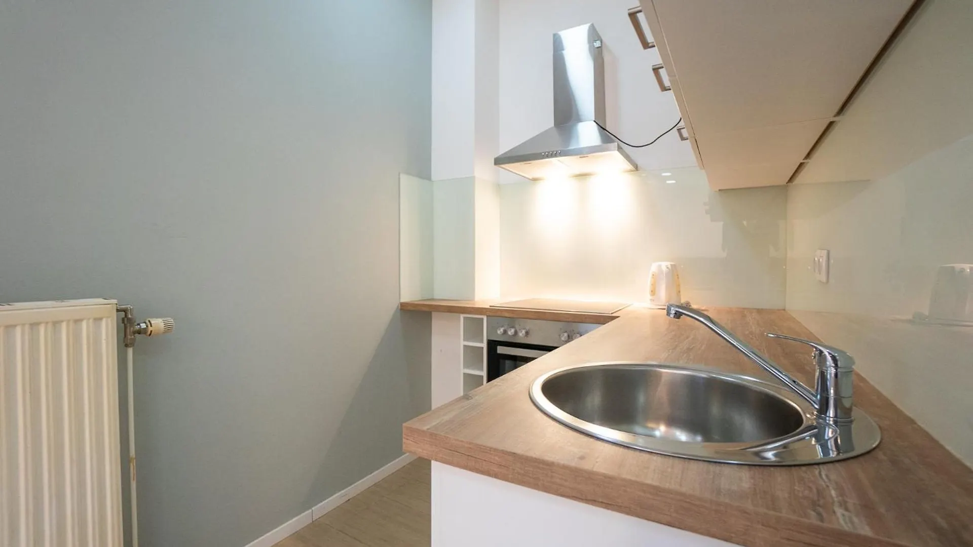 Apartment Comfort Studio With Queen-Size Bed, Self Check-In Vienna
