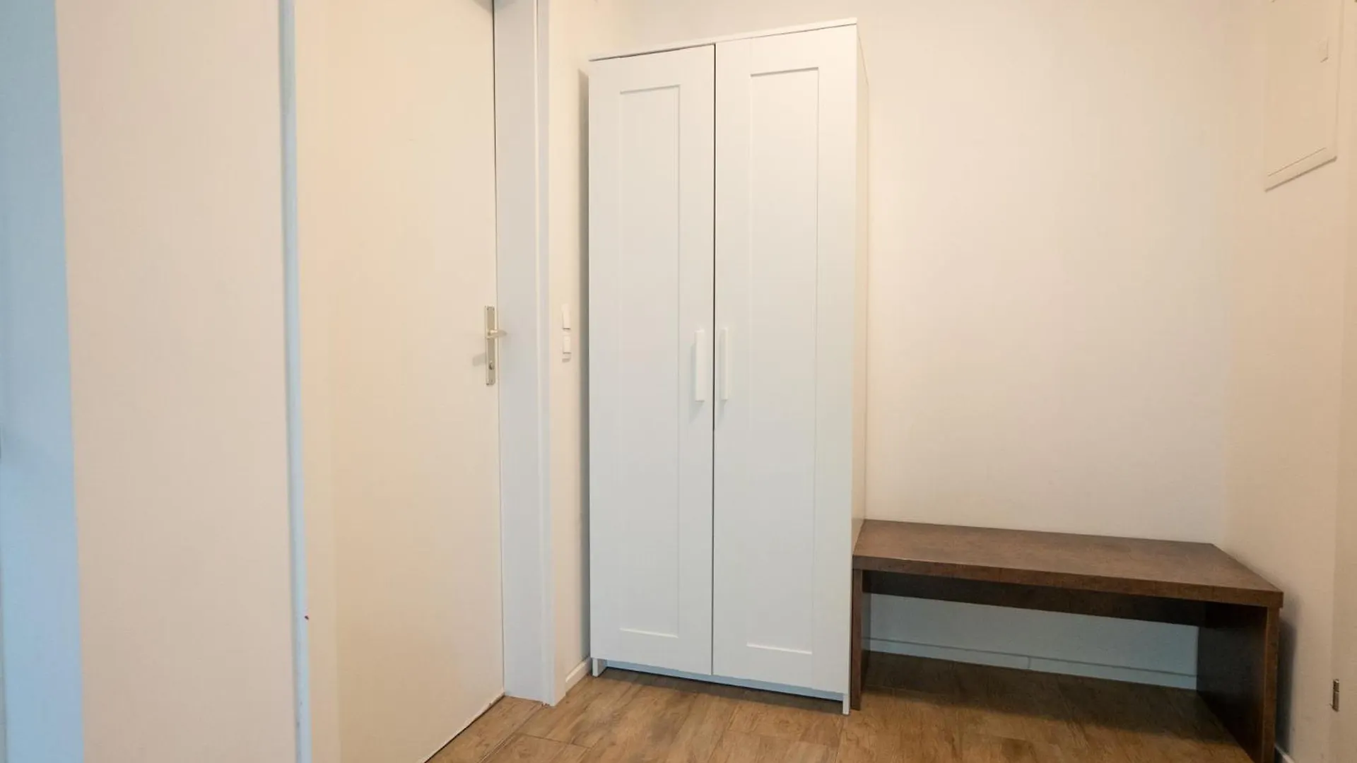 Apartment Comfort Studio With Queen-Size Bed, Self Check-In Vienna