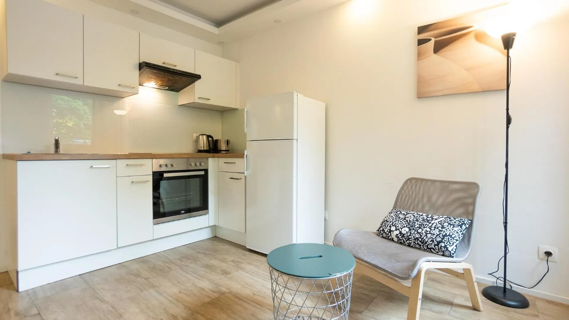 Comfort Studio With Queen-Size Bed, Self Check-In Vienna Austria