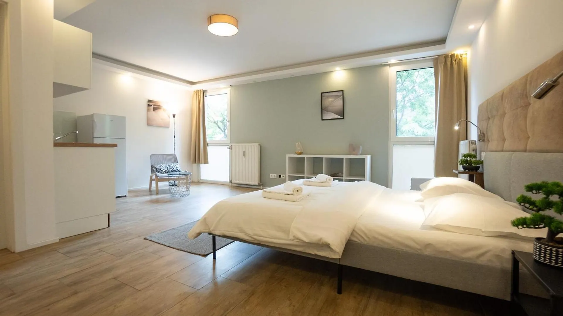 Comfort Studio With Queen-Size Bed, Self Check-In Vienna Apartment