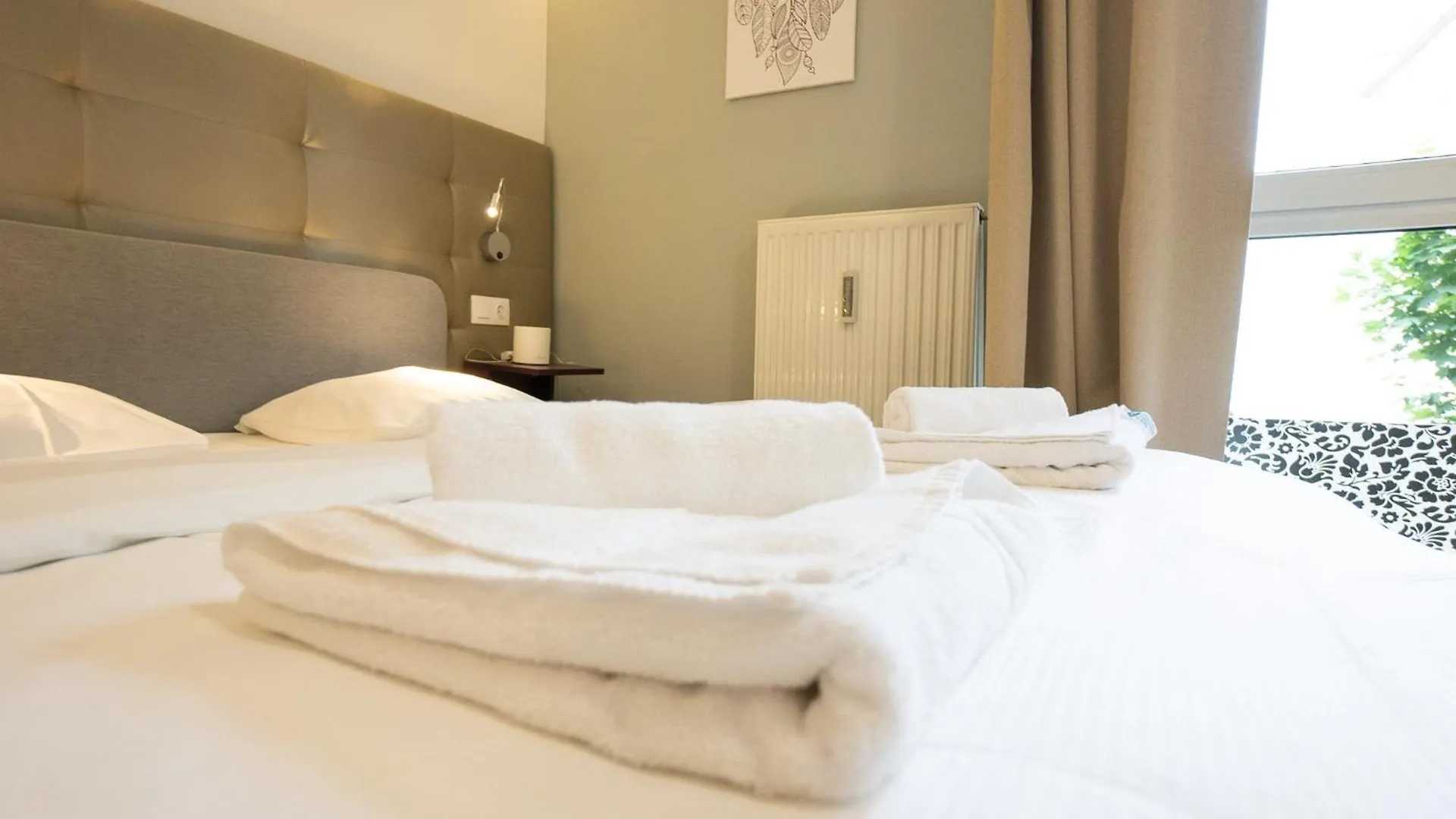 Comfort Studio With Queen-Size Bed, Self Check-In Vienna 0*,  Austria